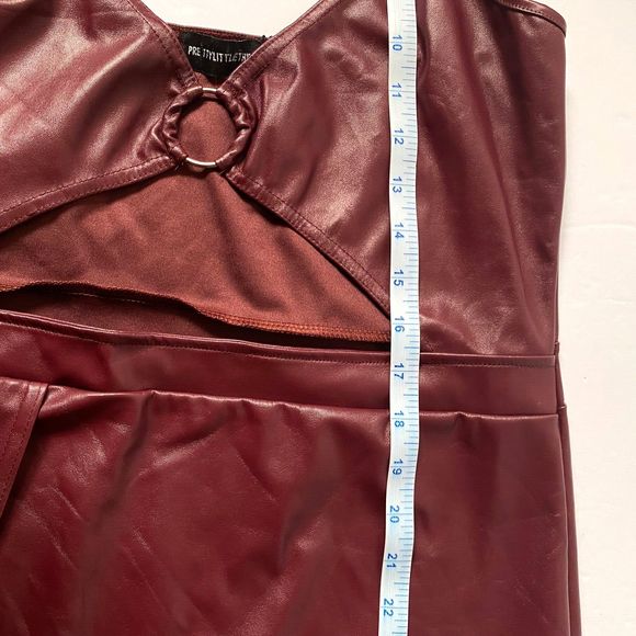 Pretty Little Thing Mini Dress Womens 12 Burgundy Faux Leather Cut Out Bodycon - Picture 15 of 16